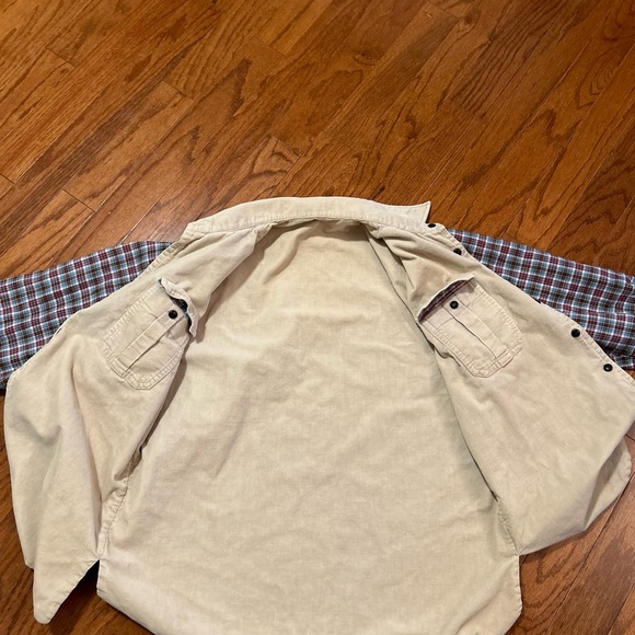 Reversible shacket size large corduroy and plaid - Picture 4 of 10